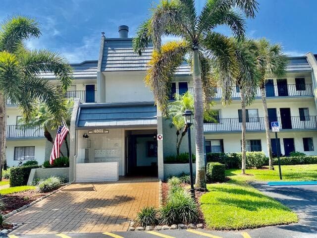 4801 Esedra Court # 205, Lake Worth FL 33467 - Lake Worth, FL - Photo 2
