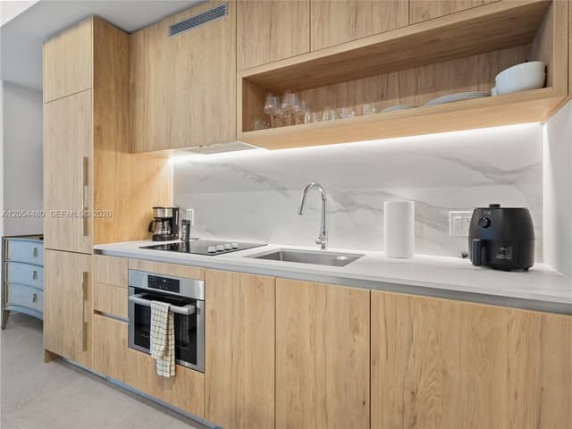 11 NE 6th St # 2102, Miami FL 33132 - Miami, FL - Photo 4