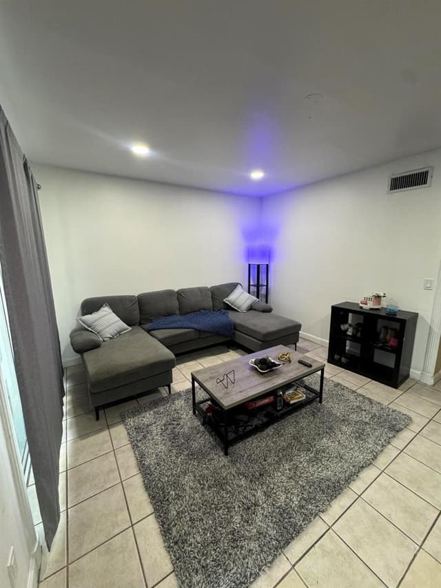 5090 ELMHURST Road # C, West Palm Beach FL 33417 - West Palm Beach, FL - Photo 3