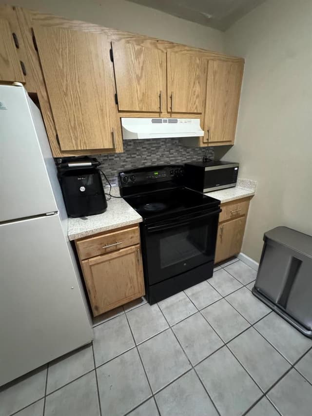 5090 ELMHURST Road # C, West Palm Beach FL 33417 - West Palm Beach, FL - Photo 5