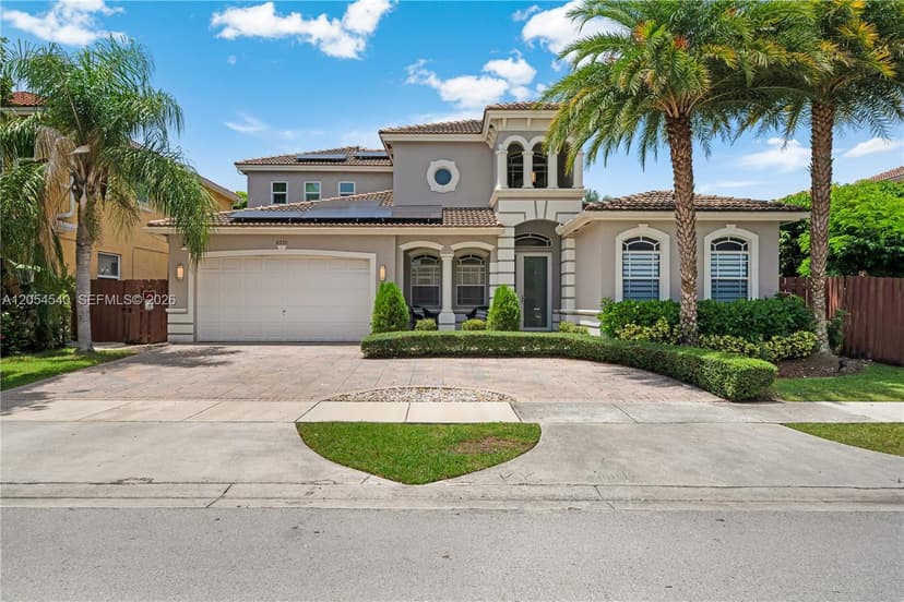 8770 SW 204th St, Cutler Bay FL 33189