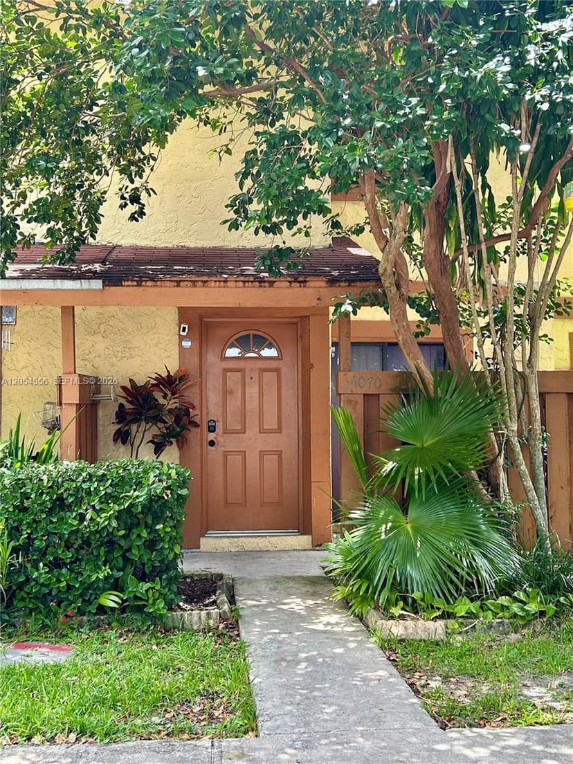 4070 Sierra Ter, Sunrise FL 33351