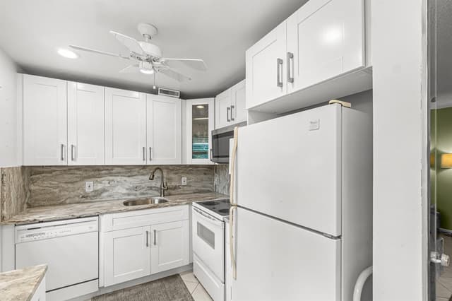 265 Newport R Drive # R, Deerfield Beach FL 33442 - Deerfield Beach, FL - Photo 7