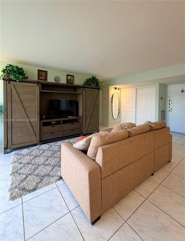 17021 N Bay Rd # 802, Sunny Isles Beach FL 33160 - Sunny Isles Beach, FL - Photo 3
