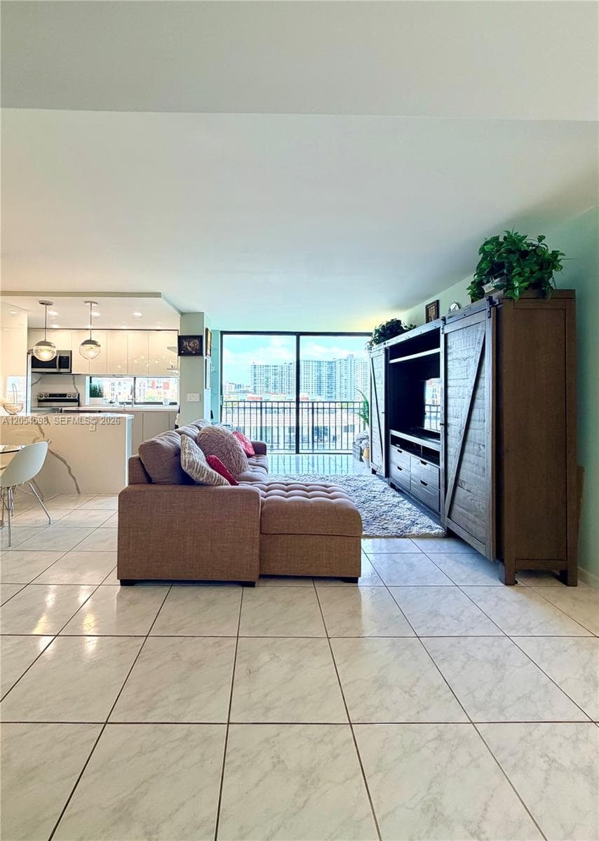17021 N Bay Rd # 802, Sunny Isles Beach FL 33160 - Sunny Isles Beach, FL - Photo 1