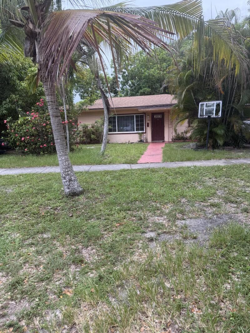 15100 NE 13th Avenue, North Miami Beach FL 33162