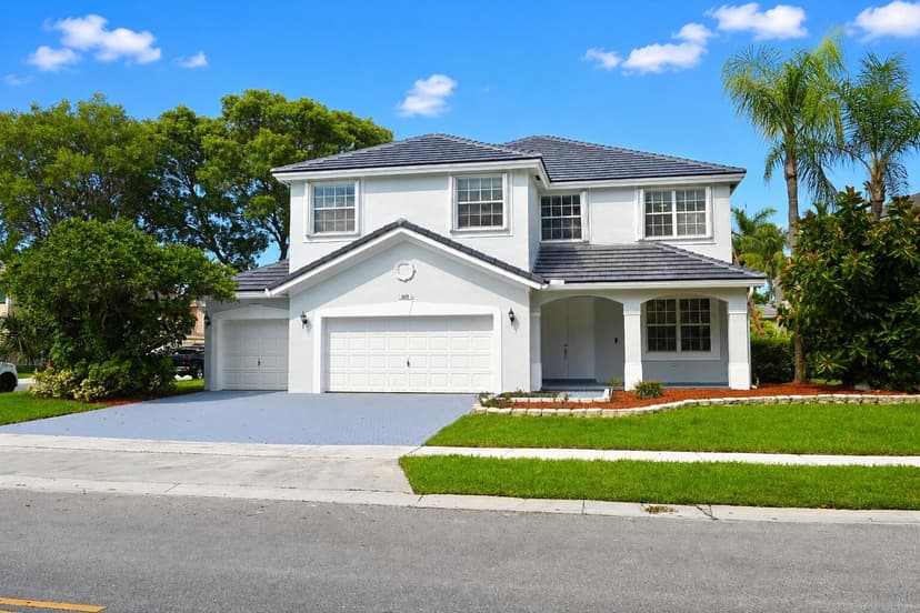609 SW 167TH Way, Pembroke Pines FL 33027
