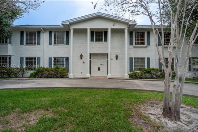 2201 NE 66th St # 1302, Fort Lauderdale FL 33308 - Fort Lauderdale, FL - Photo 2