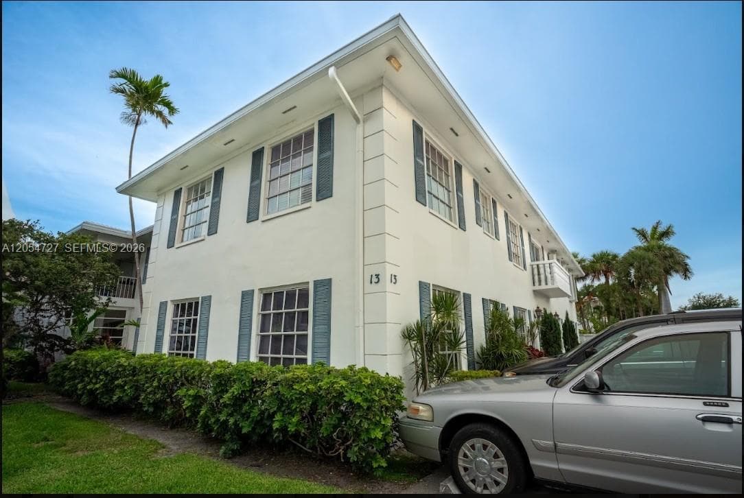 2201 NE 66th St # 1302, Fort Lauderdale FL 33308 - Fort Lauderdale, FL - Photo 1