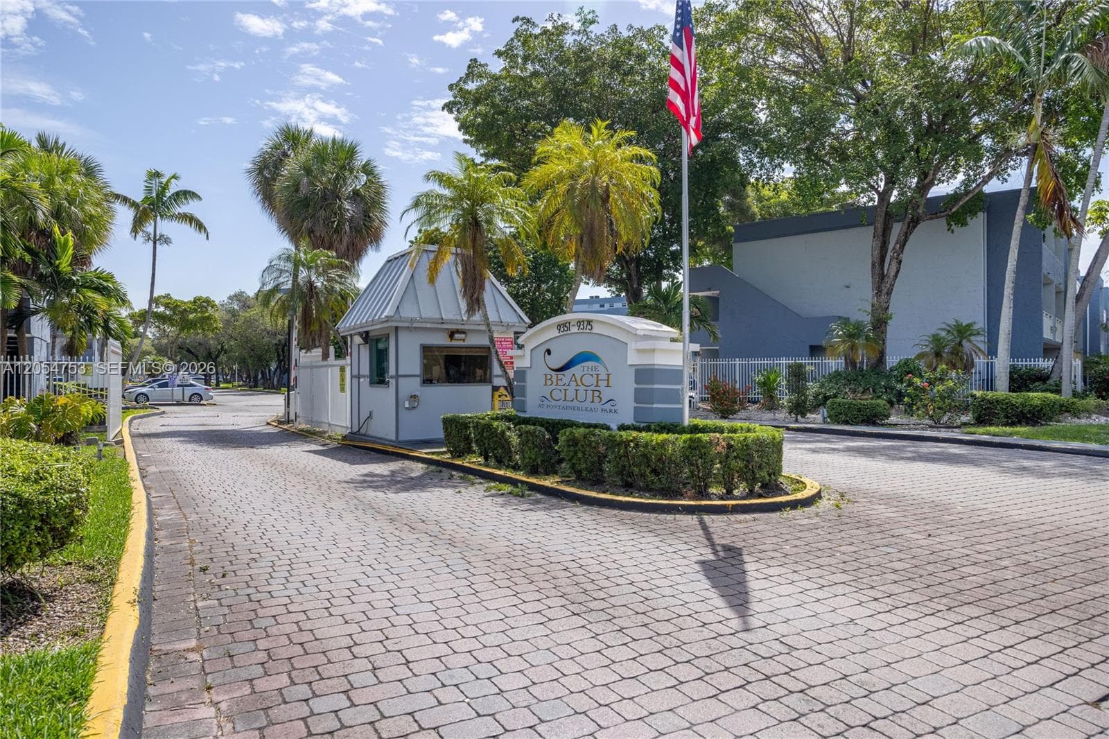 9365 Fontainebleau Blvd # E205, Miami FL 33172 - Miami, FL - Photo 1