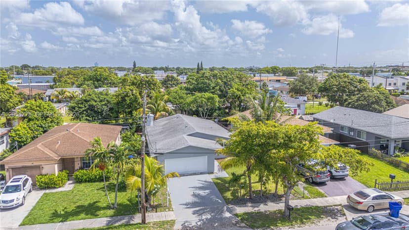 5719 Mayo St, Hollywood FL 33023