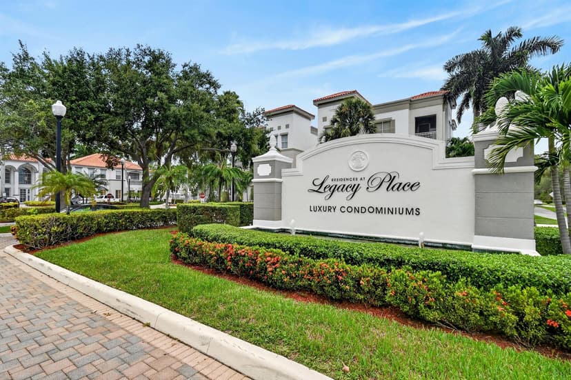 11028 Legacy Drive # 203, Palm Beach Gardens FL 33410