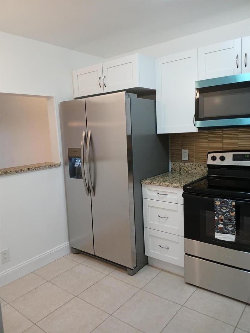 4760 LUCERNE LAKES Boulevard W # 405, Lake Worth FL 33467