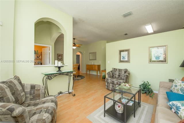 460 SE 24th Dr, Homestead FL 33033 - Homestead, FL - Photo 3