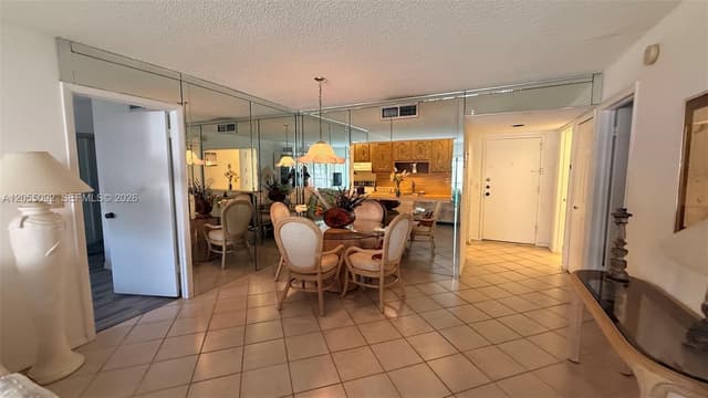 303 Racquet Club Rd # 206, Weston FL 33326 - Weston, FL - Photo 7