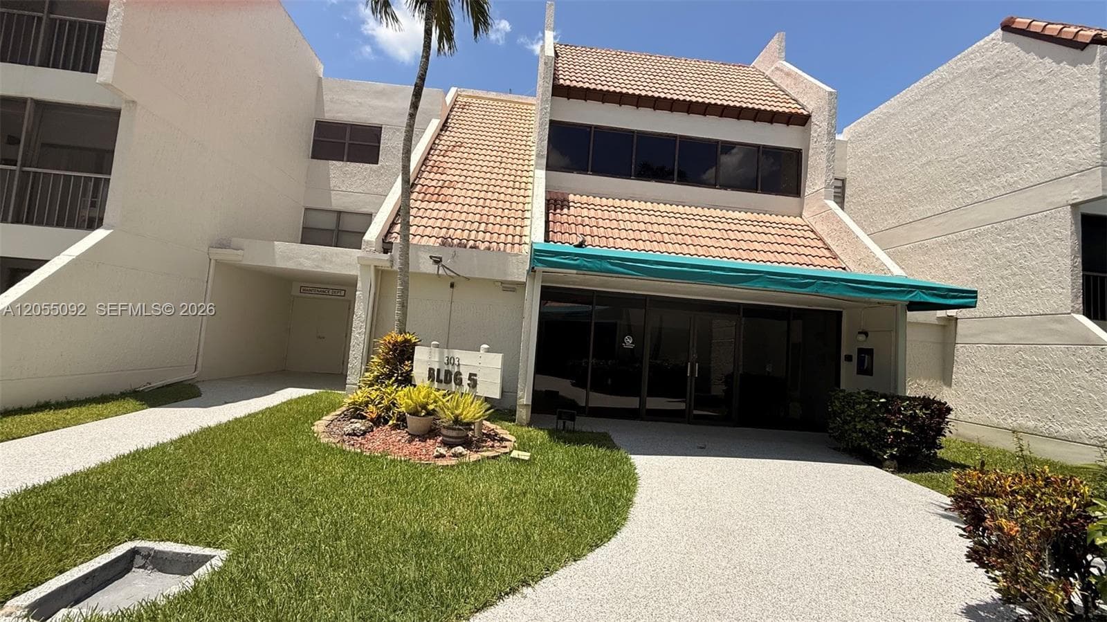 303 Racquet Club Rd # 206, Weston FL 33326 - Weston, FL - Photo 1