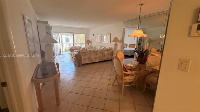 303 Racquet Club Rd # 206, Weston FL 33326 - Weston, FL - Photo 4