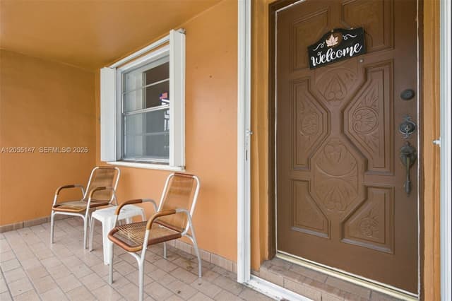 636 E 48th St, Hialeah FL 33013 - Hialeah, FL - Photo 7