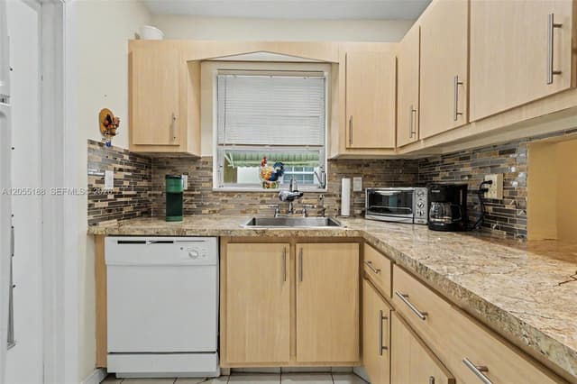 1401 N 12th Ct # 3B, Hollywood FL 33019 - Hollywood, FL - Photo 2