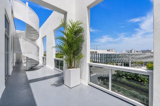 2001 Meridian Ave # 16, Miami Beach FL 33139 - Miami Beach, FL - Photo 3