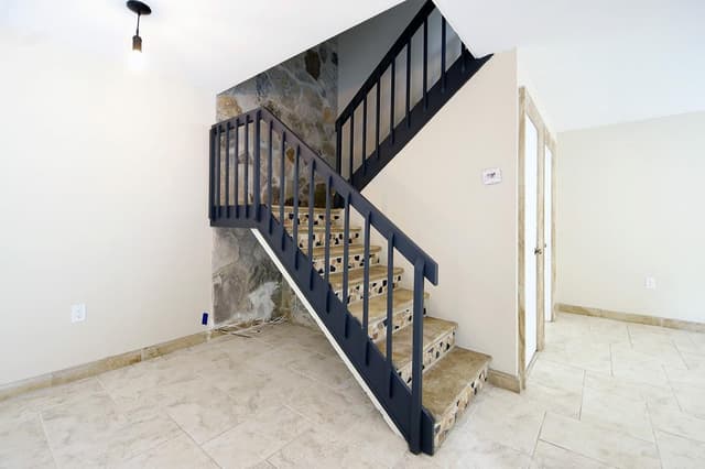 1700 Embassy Drive Apt 402, West Palm Beach FL 33401 - West Palm Beach, FL - Photo 6