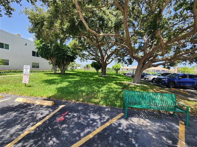 505 Normandy K # 505, Delray Beach FL 33484 - Delray Beach, FL - Photo 2
