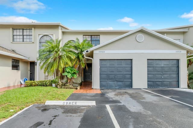 10723 NW 11TH Street # 10723, Pembroke Pines FL 33026 - Pembroke Pines, FL - Photo 3