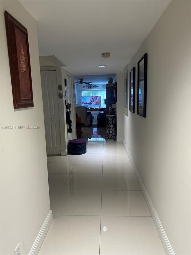 1000 SW 125th Ave # 412N, Pembroke Pines FL 33027 - Pembroke Pines, FL - Photo 4