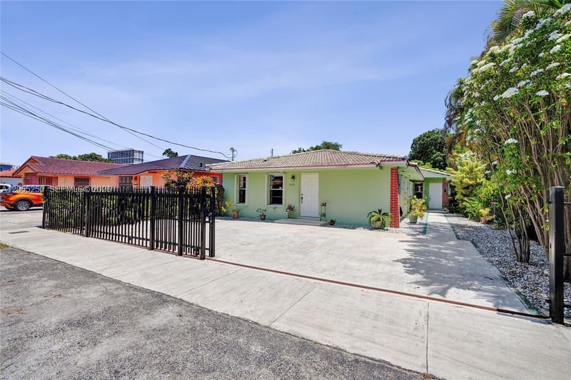 3170 SW 26th St, Miami FL 33133