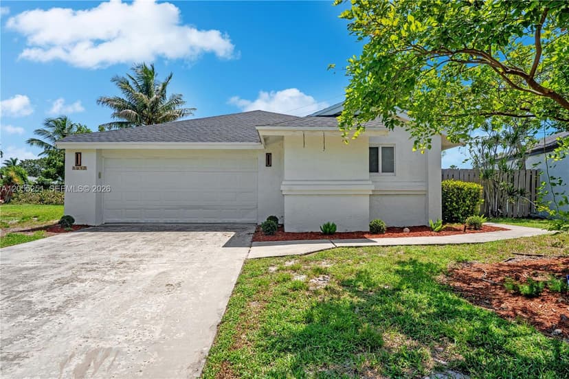 1215 NW 18th Ave, Delray Beach FL 33445
