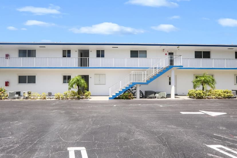 11 Garden Street # 206T, Tequesta FL 33469