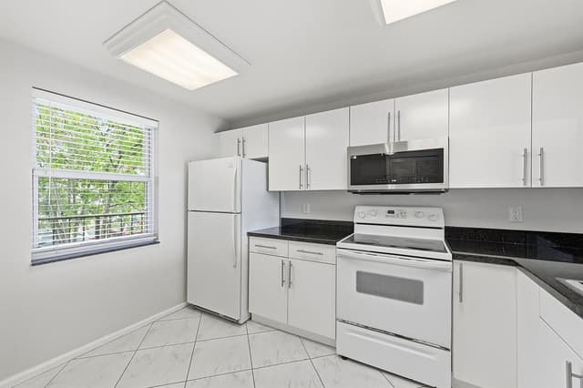 777 S Federal Highway # G206, Pompano Beach FL 33062 - Pompano Beach, FL - Photo 4