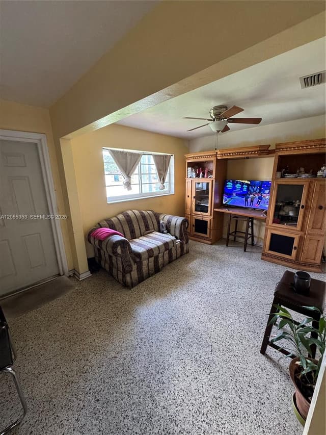17210 NW 47th Ave, Miami Gardens FL 33055 - Miami Gardens, FL - Photo 2