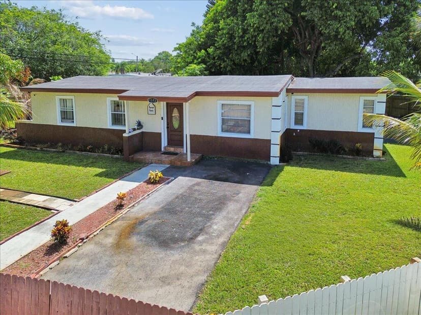1313 NW 13TH Court, Fort Lauderdale FL 33311