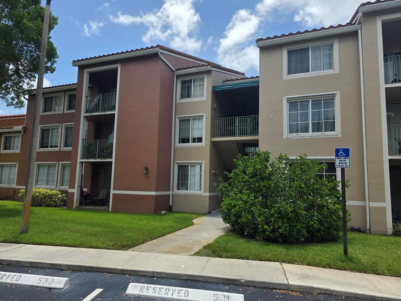 7824 SONOMA SPRINGS Circle # 104, Lake Worth FL 33463