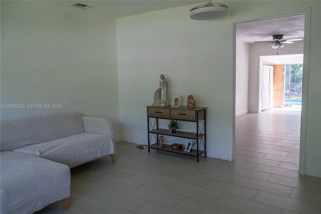 20530 Eagle Nest Rd, Cutler Bay FL 33189 - Cutler Bay, FL - Photo 2