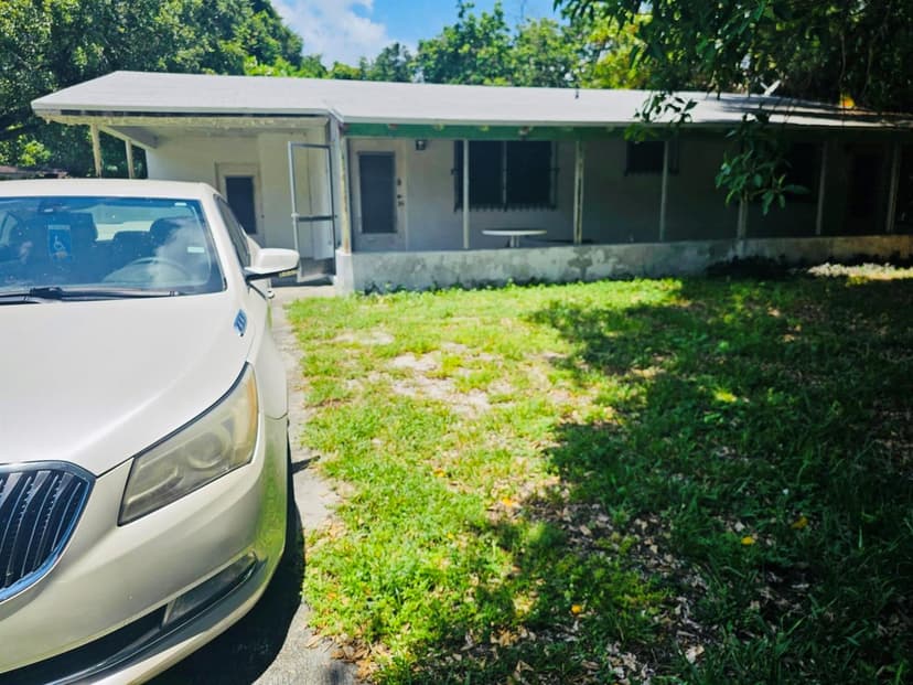 15250 NE 2ND Avenue, Miami FL 33162