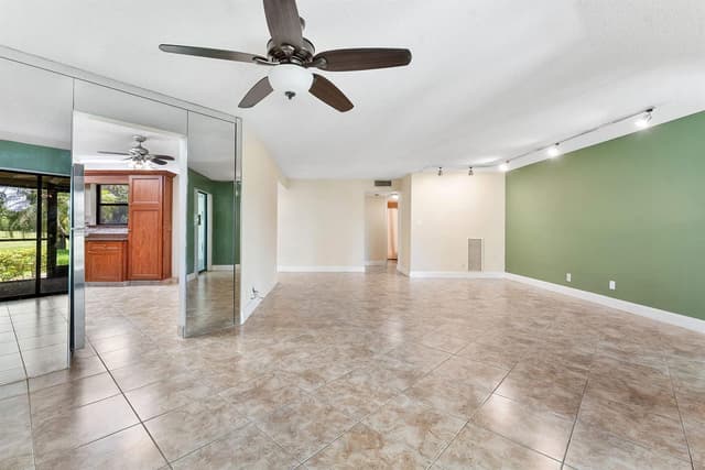 5800 Camino Del Sol # 102, Boca Raton FL 33433 - Boca Raton, FL - Photo 6