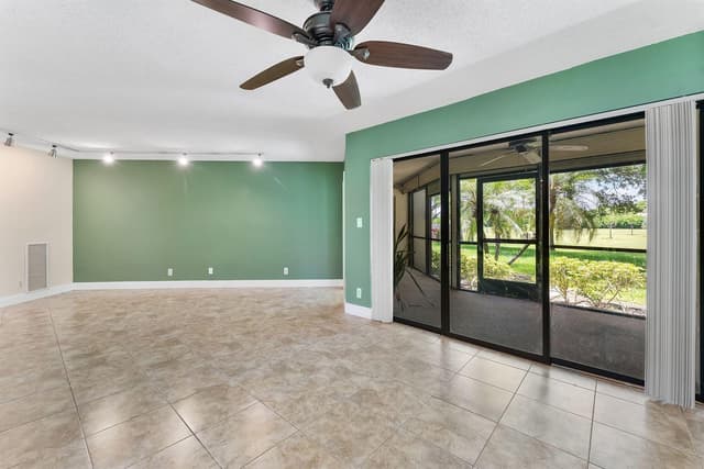 5800 Camino Del Sol # 102, Boca Raton FL 33433 - Boca Raton, FL - Photo 7