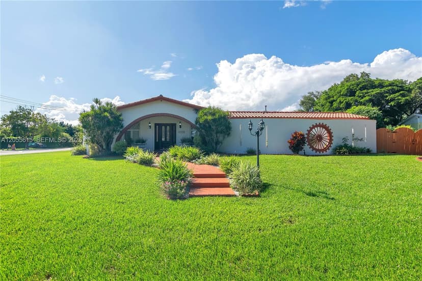 17320 SW 89th Ave, Palmetto Bay FL 33157