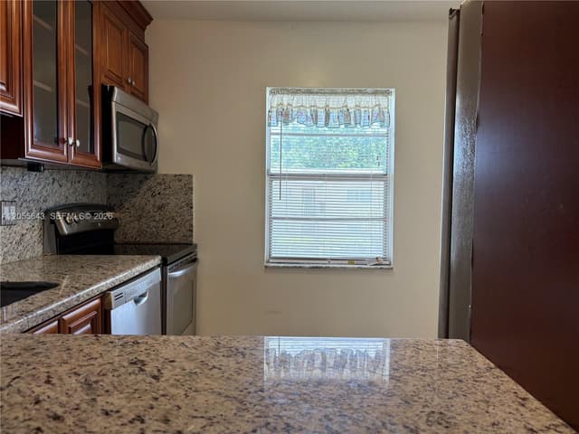 7305 NW 4th Pl # 201, Margate FL 33063 - Margate, FL - Photo 2