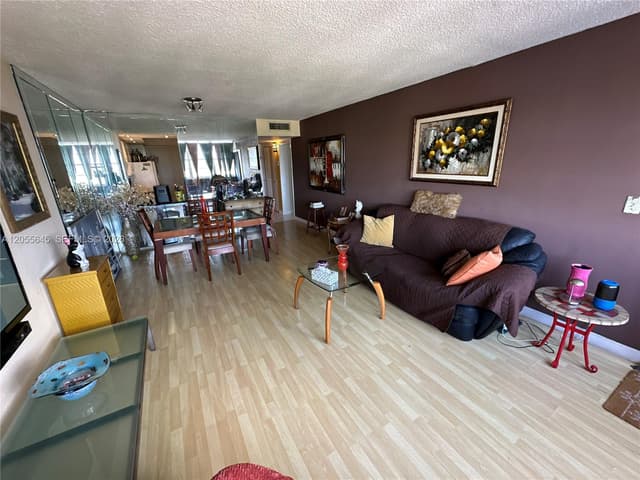1301 NE Miami Gardens Dr # 1403W, Miami FL 33179 - Miami, FL - Photo 3