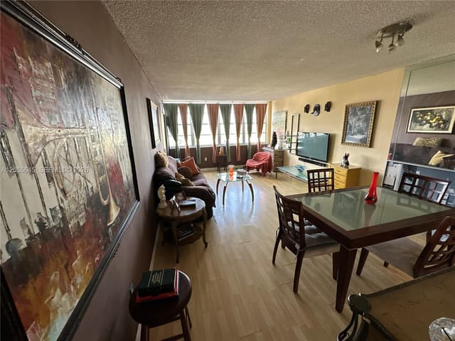 1301 NE Miami Gardens Dr # 1403W, Miami FL 33179 - Miami, FL - Photo 4