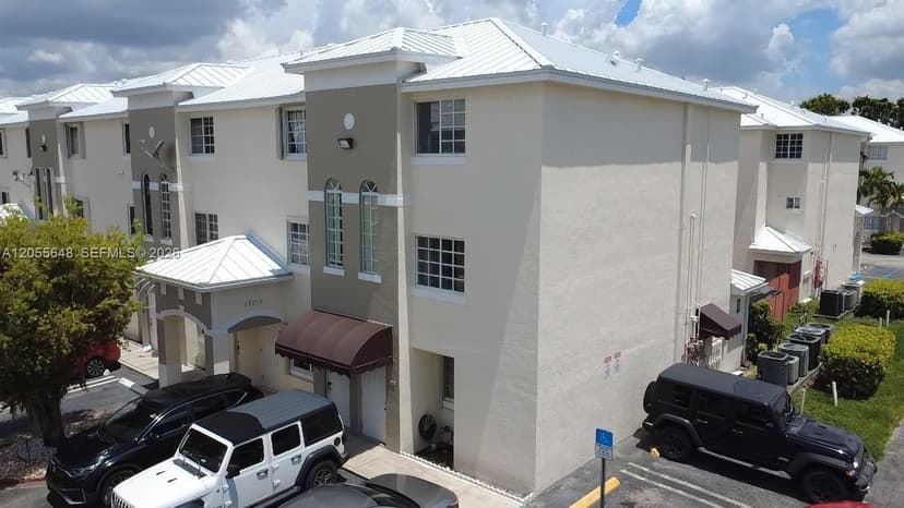 12015 SW 14 ST # C, Miami FL 33184