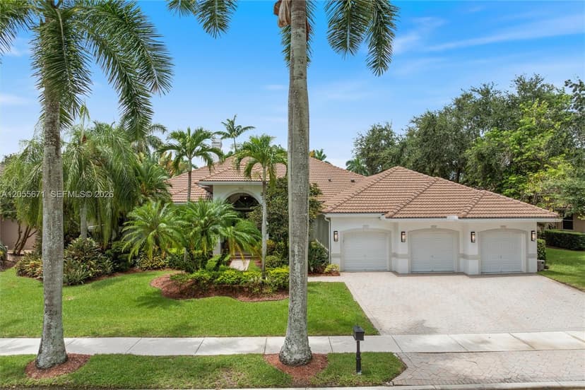 2499 Princeton Ct, Weston FL 33327