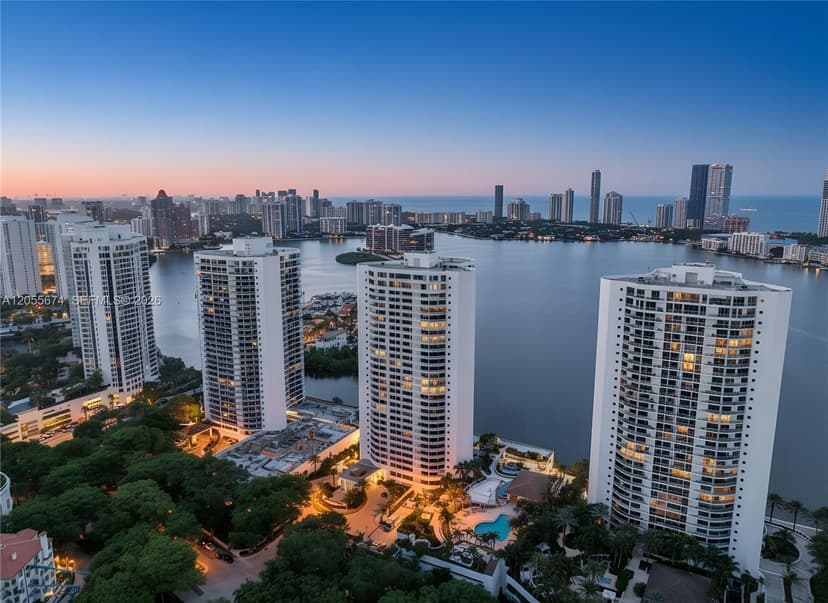 3000 Island Blvd # 505, Aventura FL 33160