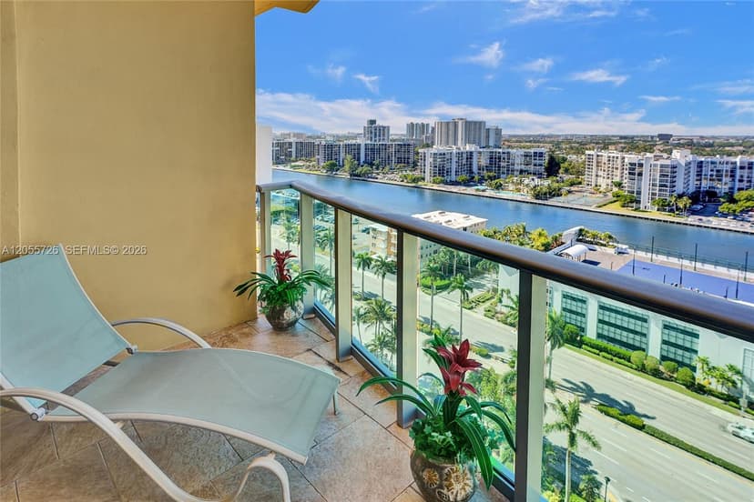 2501 S Ocean Dr, Hollywood FL 33019
