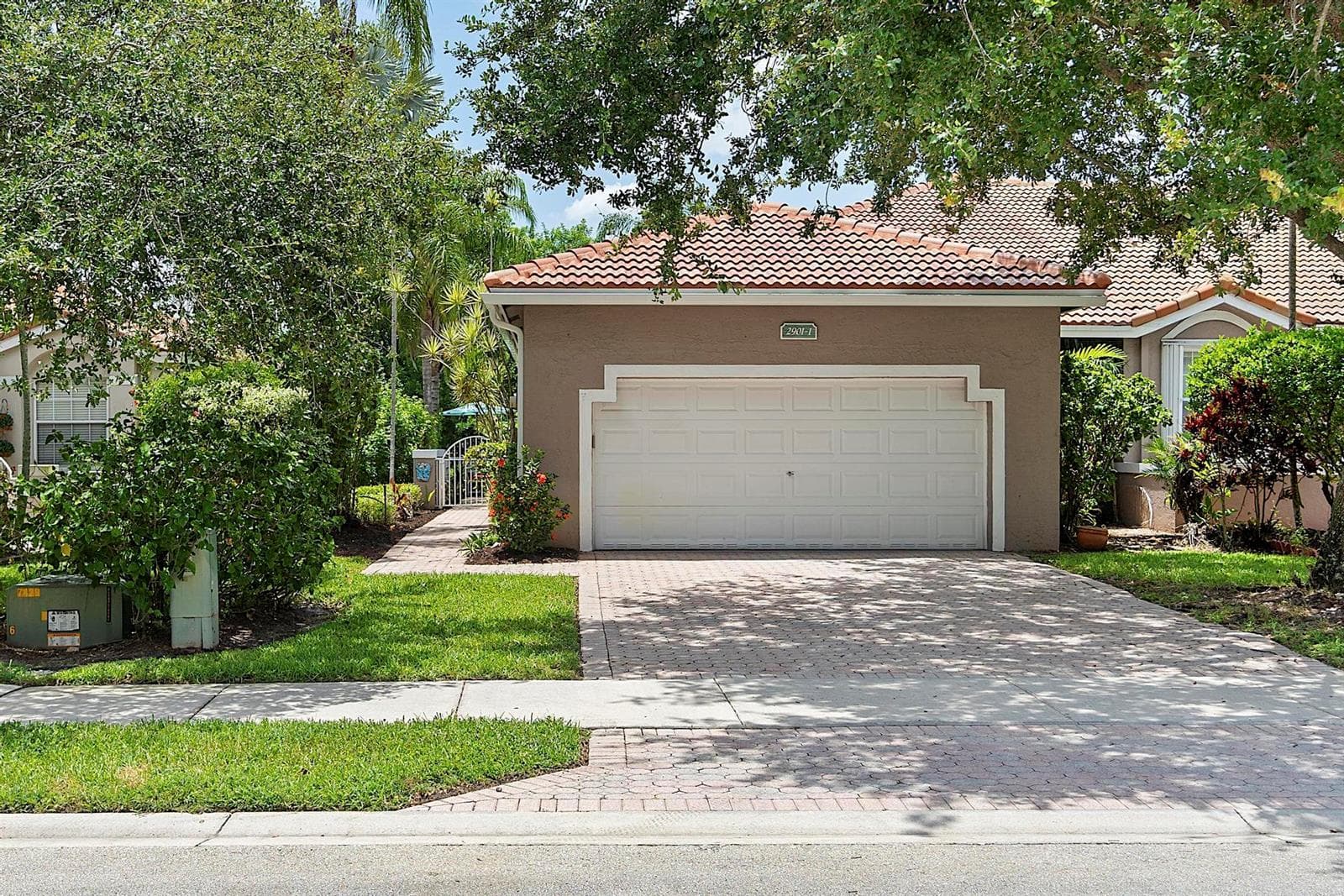 2901 E Aragon Boulevard # 1, Sunrise FL 33313