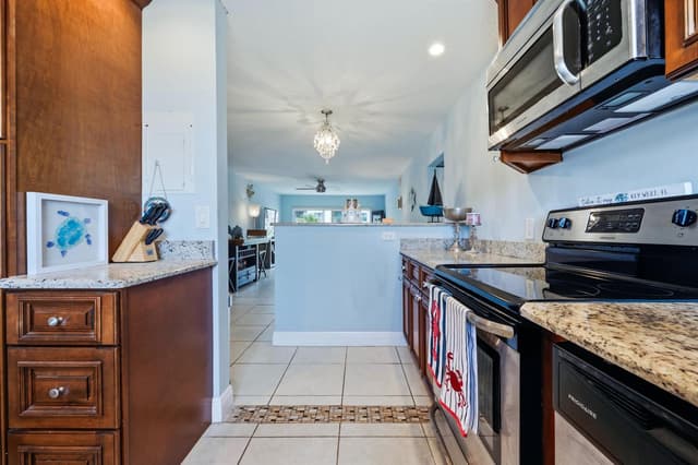 200 Waterway Drive S # 309, Lantana FL 33462 - Lantana, FL - Photo 2