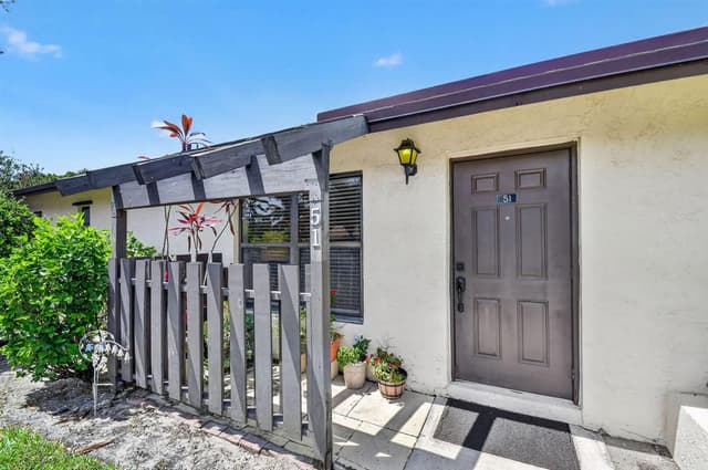51 Via De Casas Norte, Boynton Beach FL 33426 - Boynton Beach, FL - Photo 4